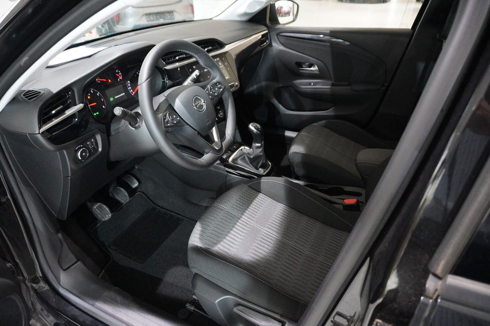 Fahrzeugabbildung Opel Corsa F 1.2 ELEGANCE NAVI/LED/KAMERA/SPORT/DAB+