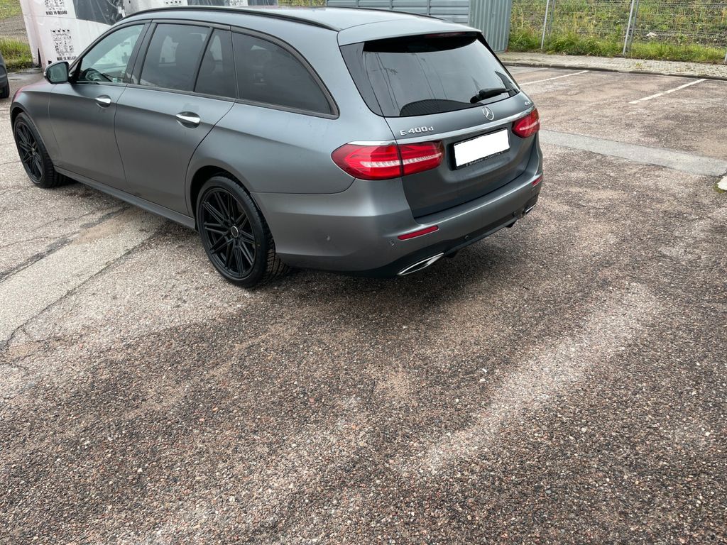 Mercedes-Benz E 400