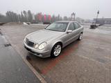 Mercedes-Benz E 320 ELEGANCE Elegance - Mercedes-Benz E 320: Elegance