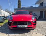 Porsche Macan GTS Approved AHK Bose  - rote Porsche Macan
