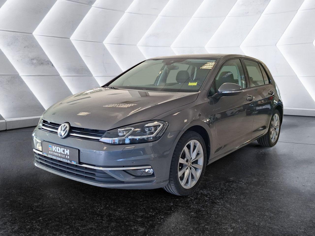 Volkswagen Golf VII 1.5 TSI ACT Highline DSG NAVI PANO AHK