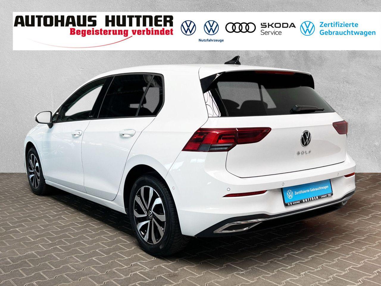 Volkswagen Golf 8 ACTIVE 1.5 TSI HEAD-UP NAVI