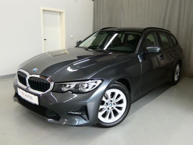 BMW 320 i Advant.,1.Hand,Navi,Leder,LED,Tempo,S-Heft