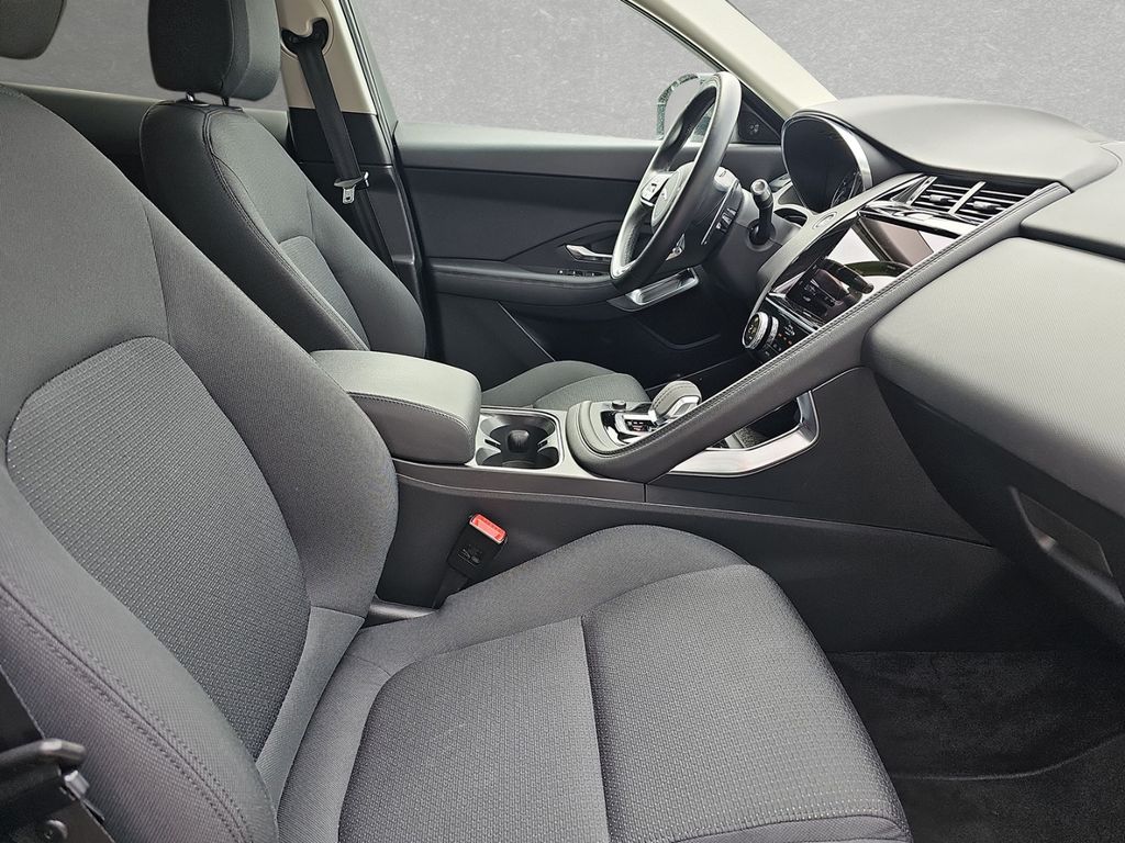 Jaguar E-Pace P160 FWD