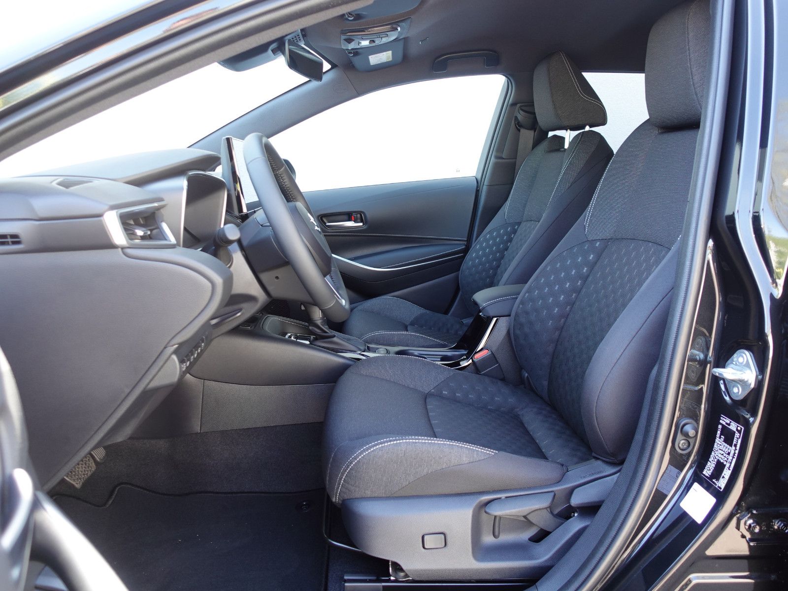 Fahrzeugabbildung Suzuki Swace  1.8 HYBRID CVT Comfort+,Navi,RFK