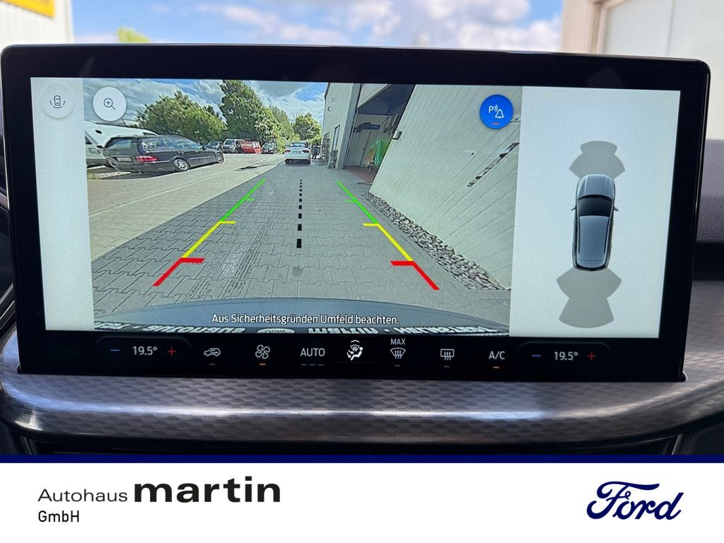 Fahrzeugabbildung Ford Kuga 1.5 EcoBoost Titanium PDC NAVI FACEL. LED