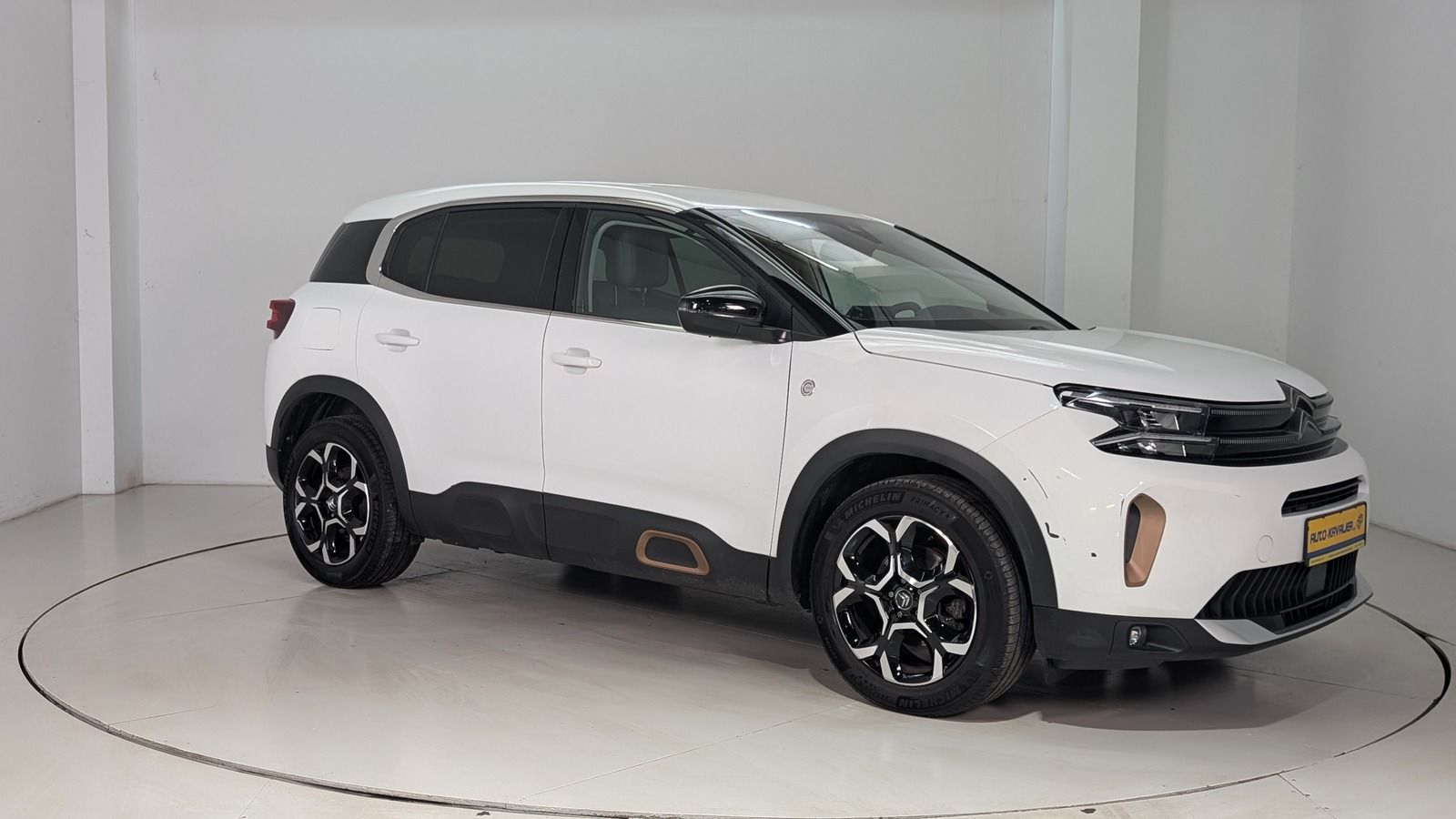 Fahrzeugabbildung Andere Citroën C5 Aircross 1.5 Blue HDI 130 * LED * Nav