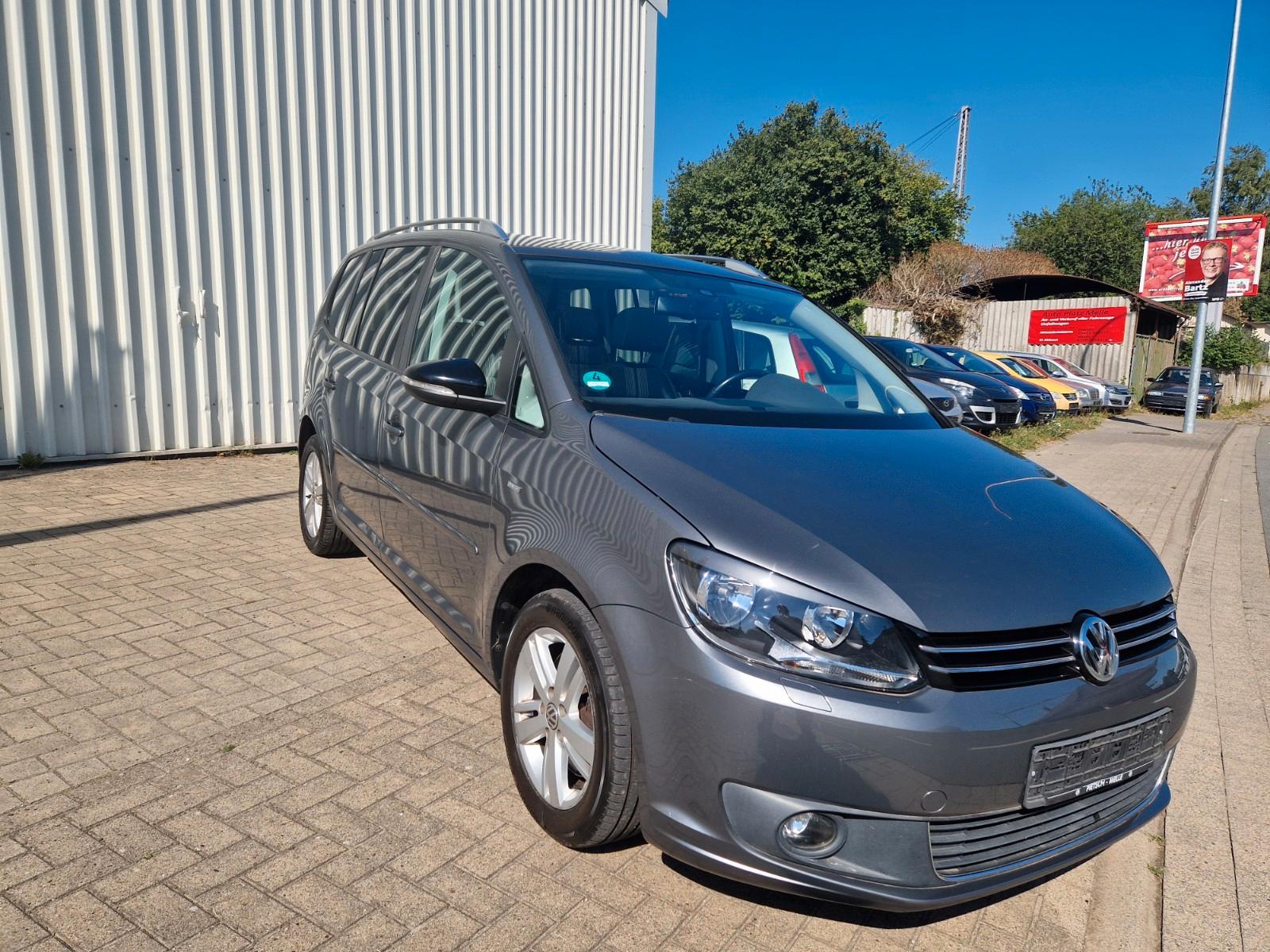 Volkswagen Touran Match,Klimaautomatik,Panora,Navi,TÜV09.27