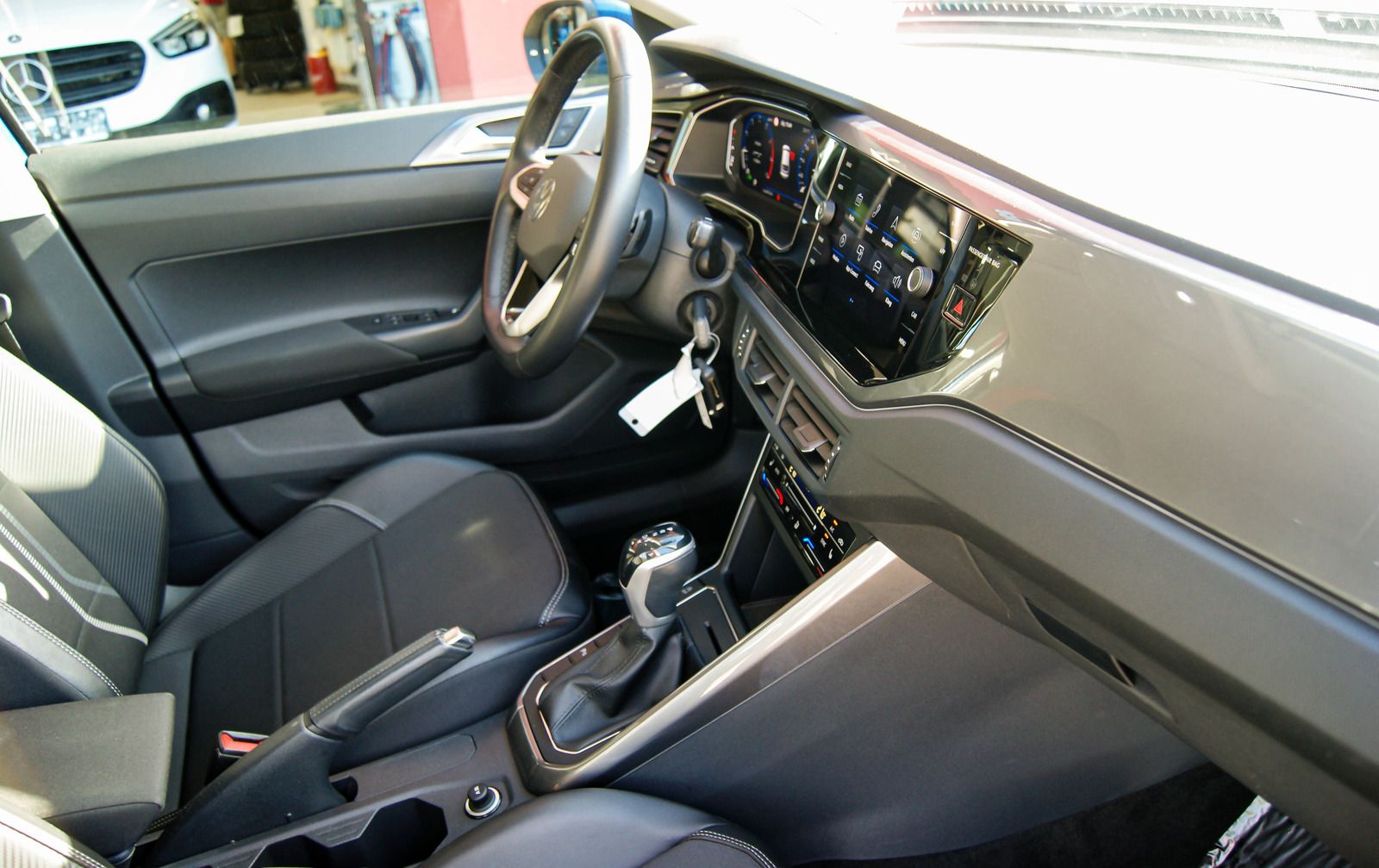 Fahrzeugabbildung Volkswagen Taigo 1.5 DSG Style IQ-LIGHT NAVIGATION VIRTUAL