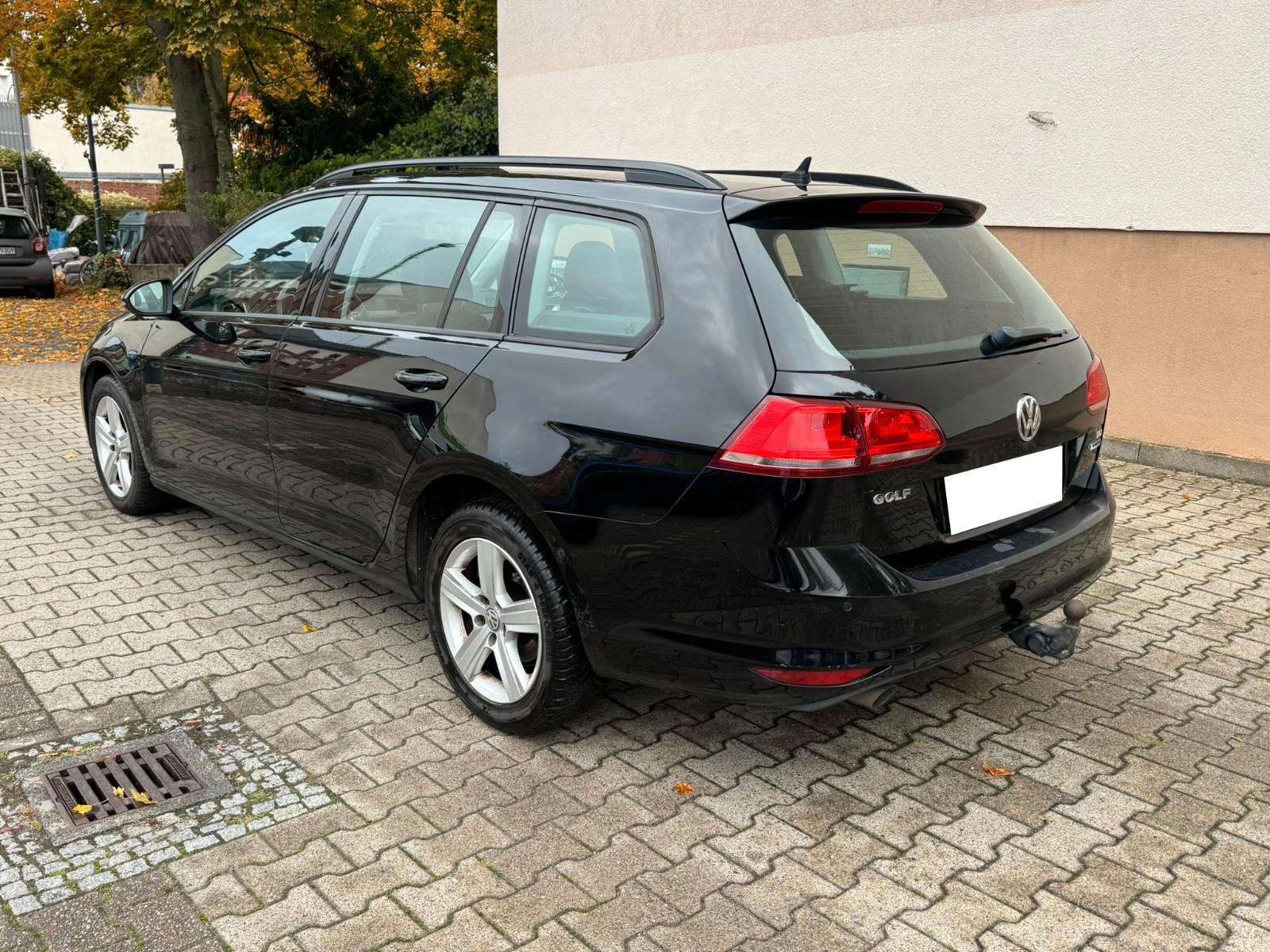 Volkswagen Golf 2015 — engine 1.598 cm³, 110 HP (81kW)