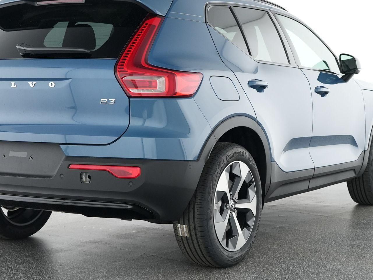 Fahrzeugabbildung Volvo XC40 Ultra Dark 2WD