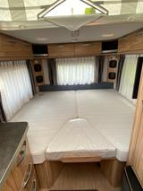 HYMER / ERIBA / HYMERCAR Feeling 442 mit vollautom. Mover und Markise - Feeling