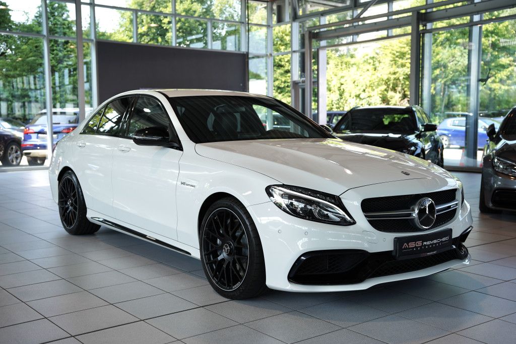 Mercedes Benz C 63 Amg