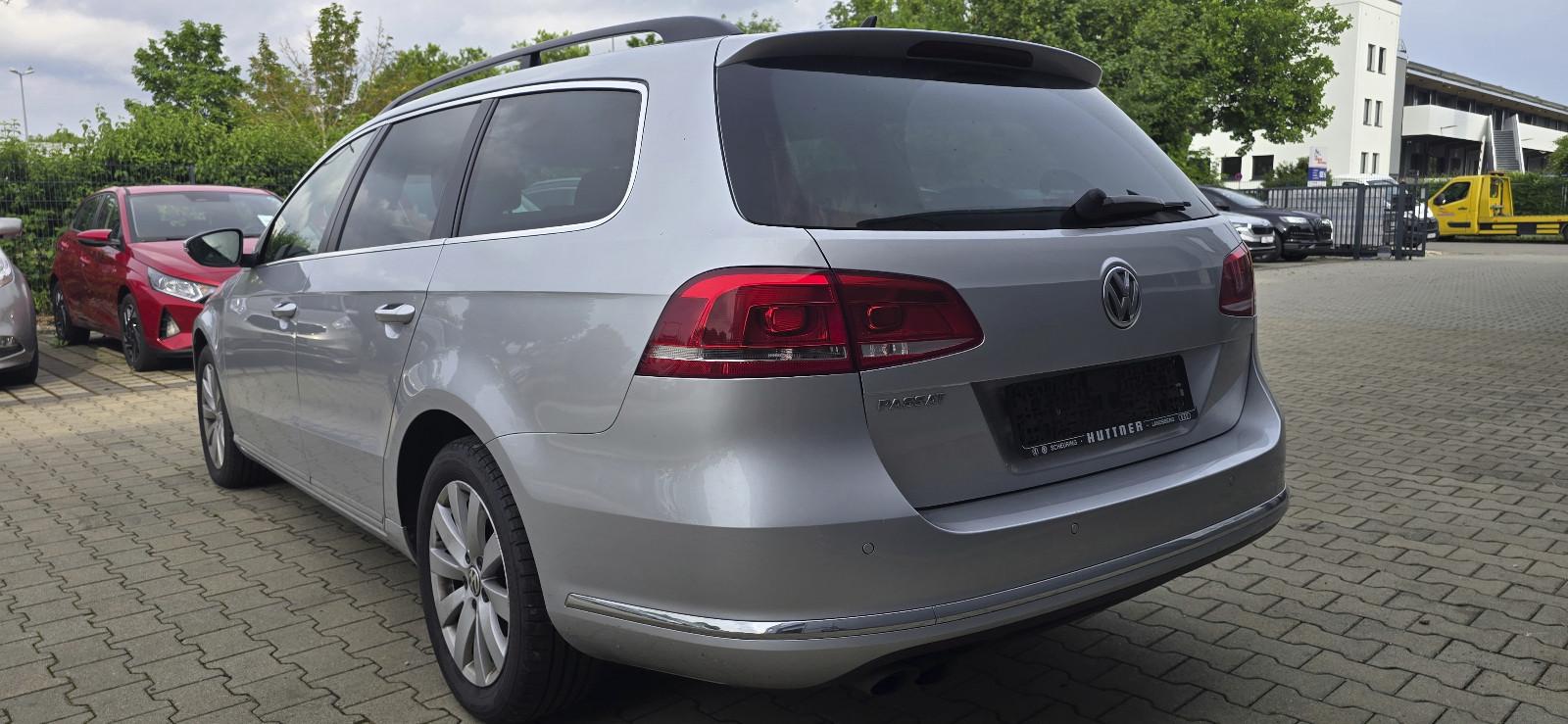 Volkswagen Passat 2014 — interior