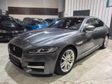 Jaguar XF Portfolio Memorysitze/Head-Up/Schiebedach - Jaguar XF mit Diesel-Antrieb: Automatik