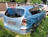 Toyota Corolla Verso 2.2 - Toyota Corolla Verso in Essen