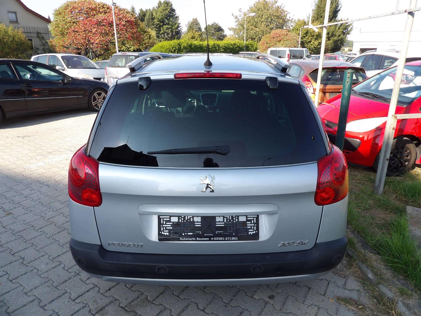 Peugeot 207 2008 — photo 6