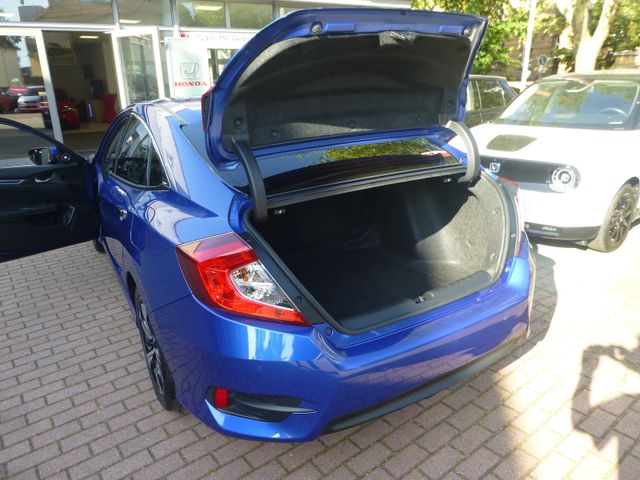 Honda Civic 1,5 VTEC Turbo Executive Limousine