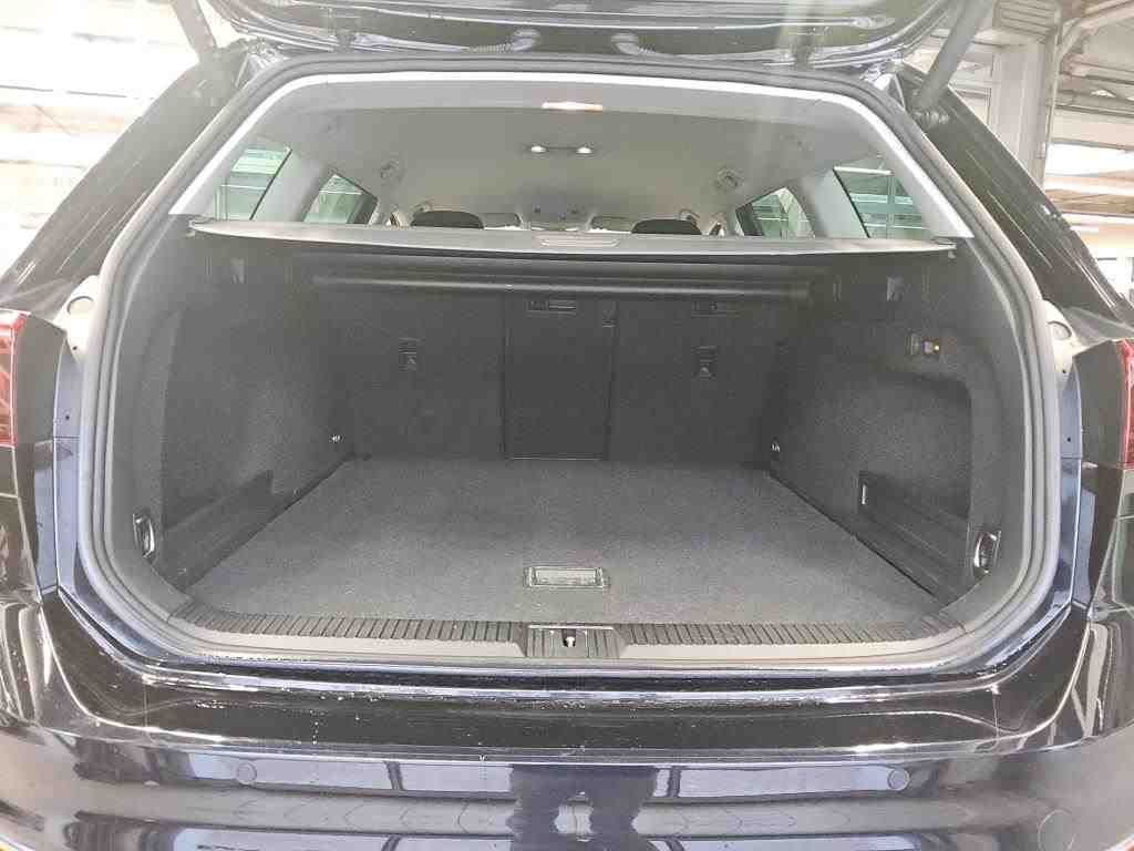 Volkswagen Passat Variant - Bild 7
