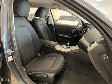 BMW 330 - 10