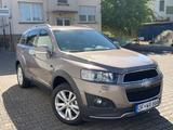 Chevrolet Captiva 2.4 LT+ AWD 7-Sitzer LT+ - Chevrolet Captiva in Frankfurt (Main)