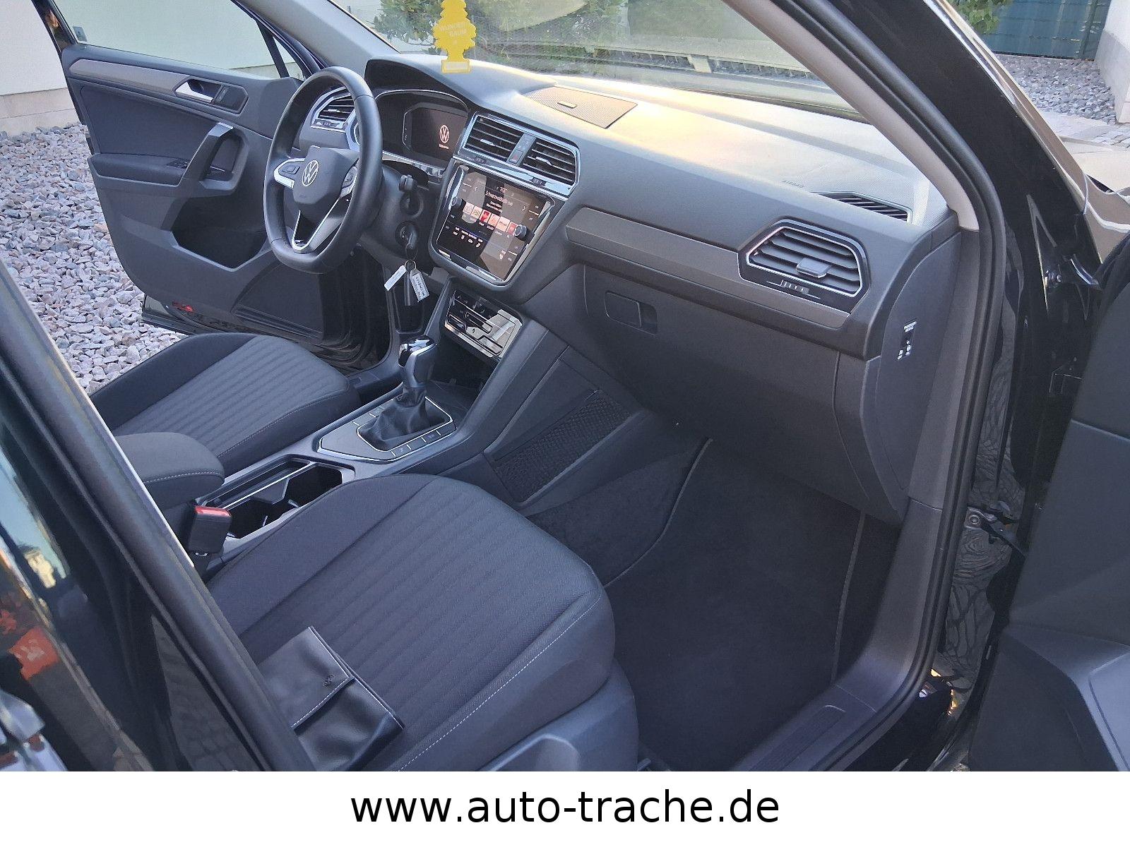 Volkswagen Tiguan  Life AHK Navi 7 Sitze GRA LED DAB Navi