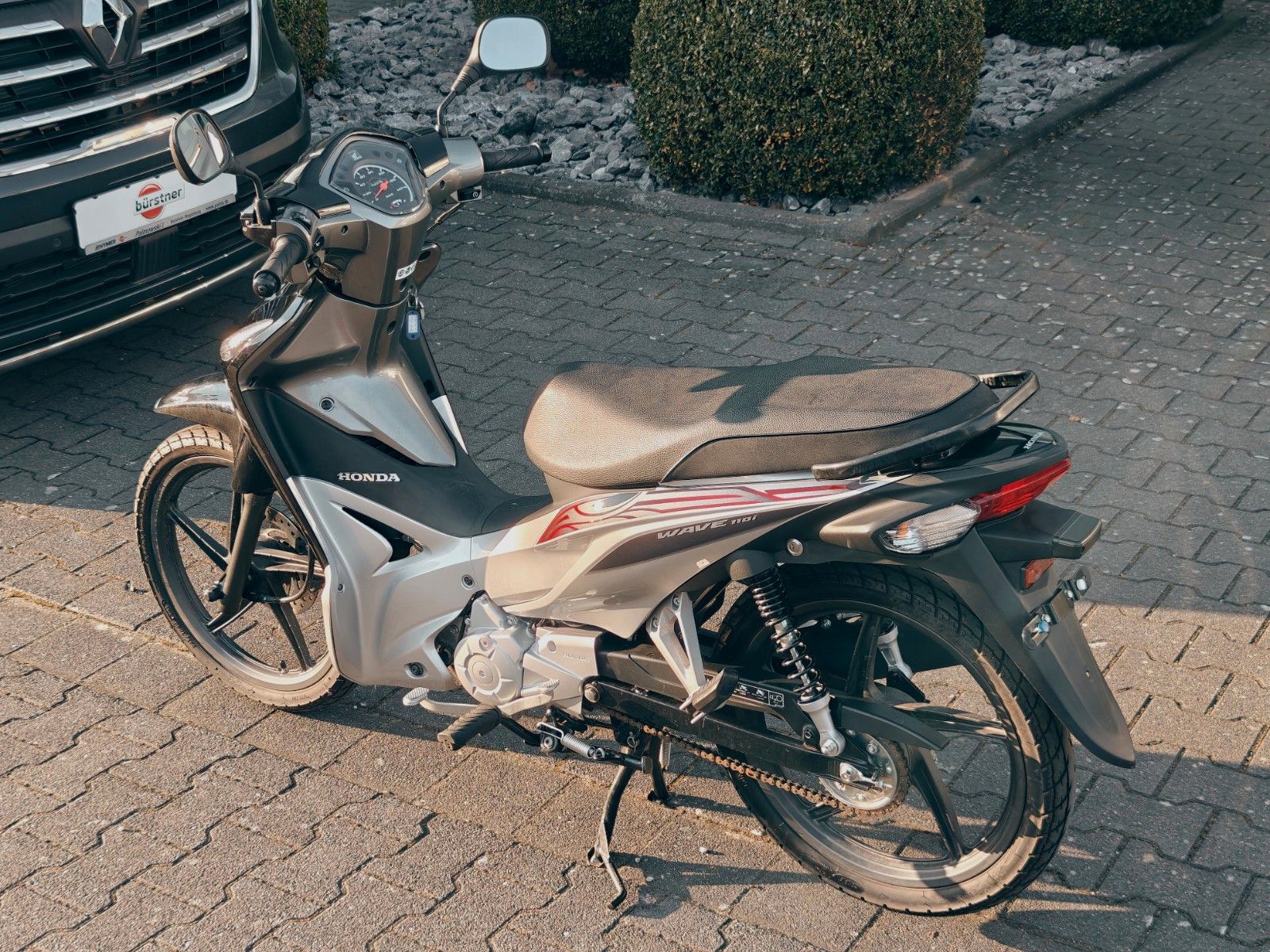 Fahrzeugabbildung Honda WAVE 110i - 109cm³ - AUS ERSTBESITZ