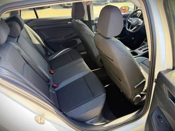 Volkswagen Golf - 12
