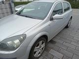Opel Astra 1.9 CDTI Sport 88kW Automatik Sport - Opel Astra aus 2006 mit Diesel-Antrieb: Limousine