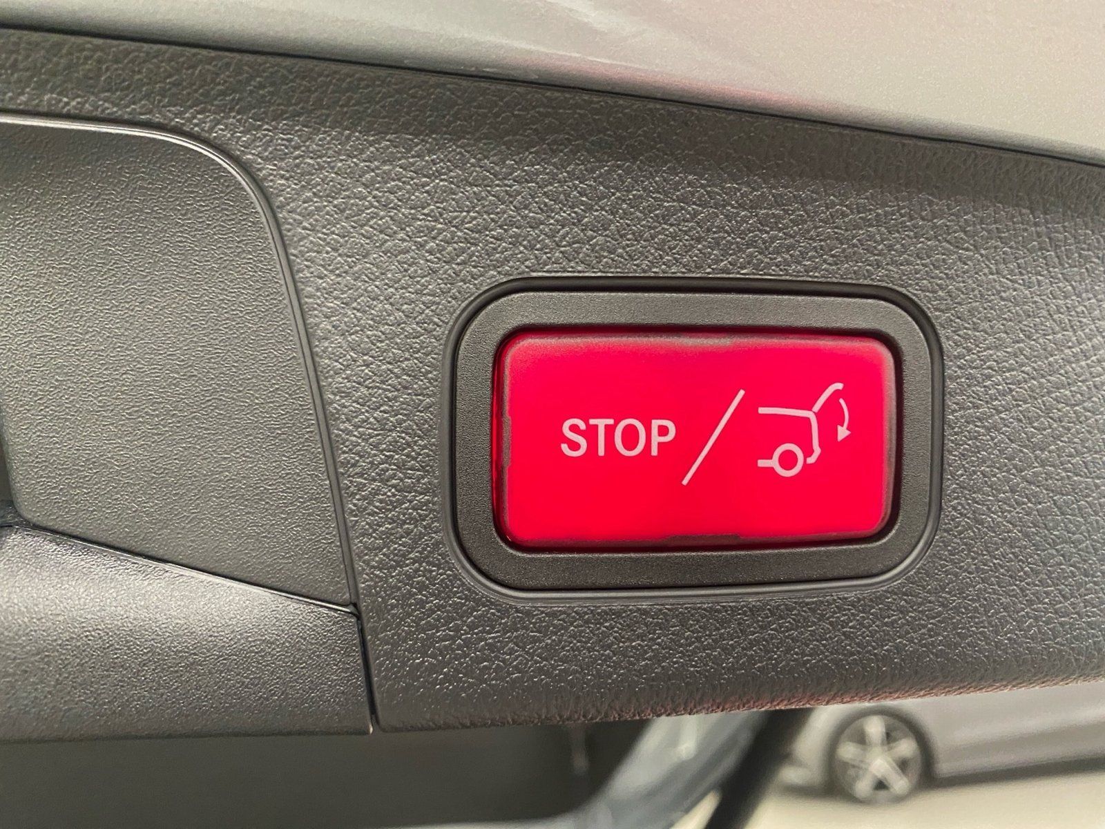 Fahrzeugabbildung Mercedes-Benz GLA 250 e Progressive*AHK*LED*Kamera*Easy-Pack*