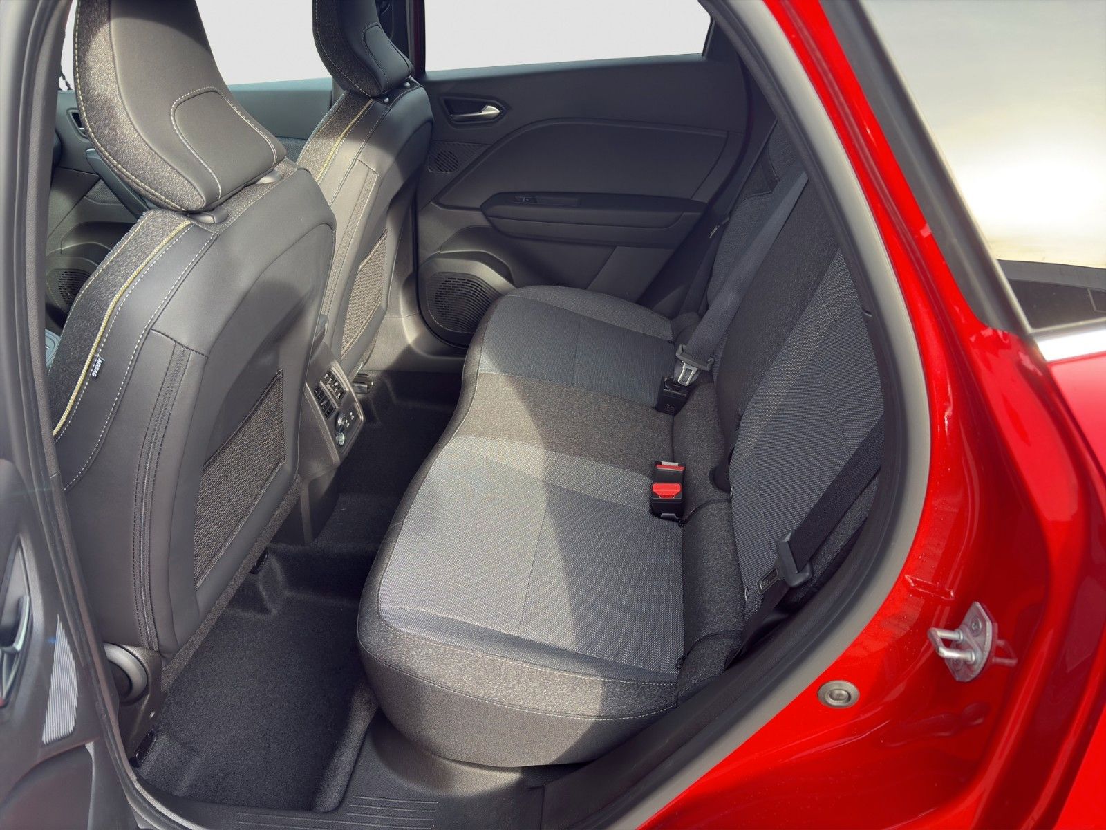 Fahrzeugabbildung Mitsubishi Grandis 1.8 Hybrid Edition *TAGESZULASSUNG*