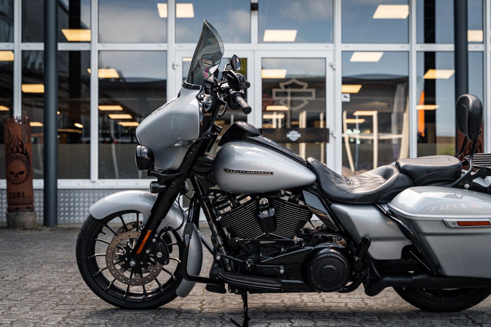 Fahrzeugabbildung Harley-Davidson FLHXS Street Glide 114 cui - Jekill & Hyde -
