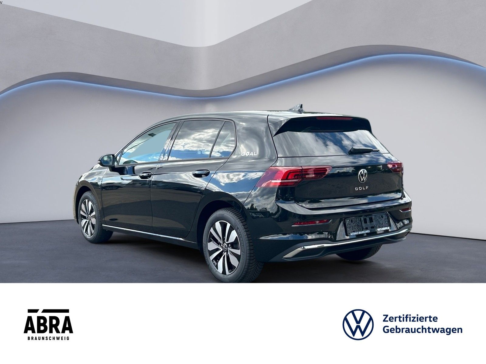Volkswagen Golf VIII 2.0 TDI Goal DSG LED NAV ACC CAM LANE foto 4