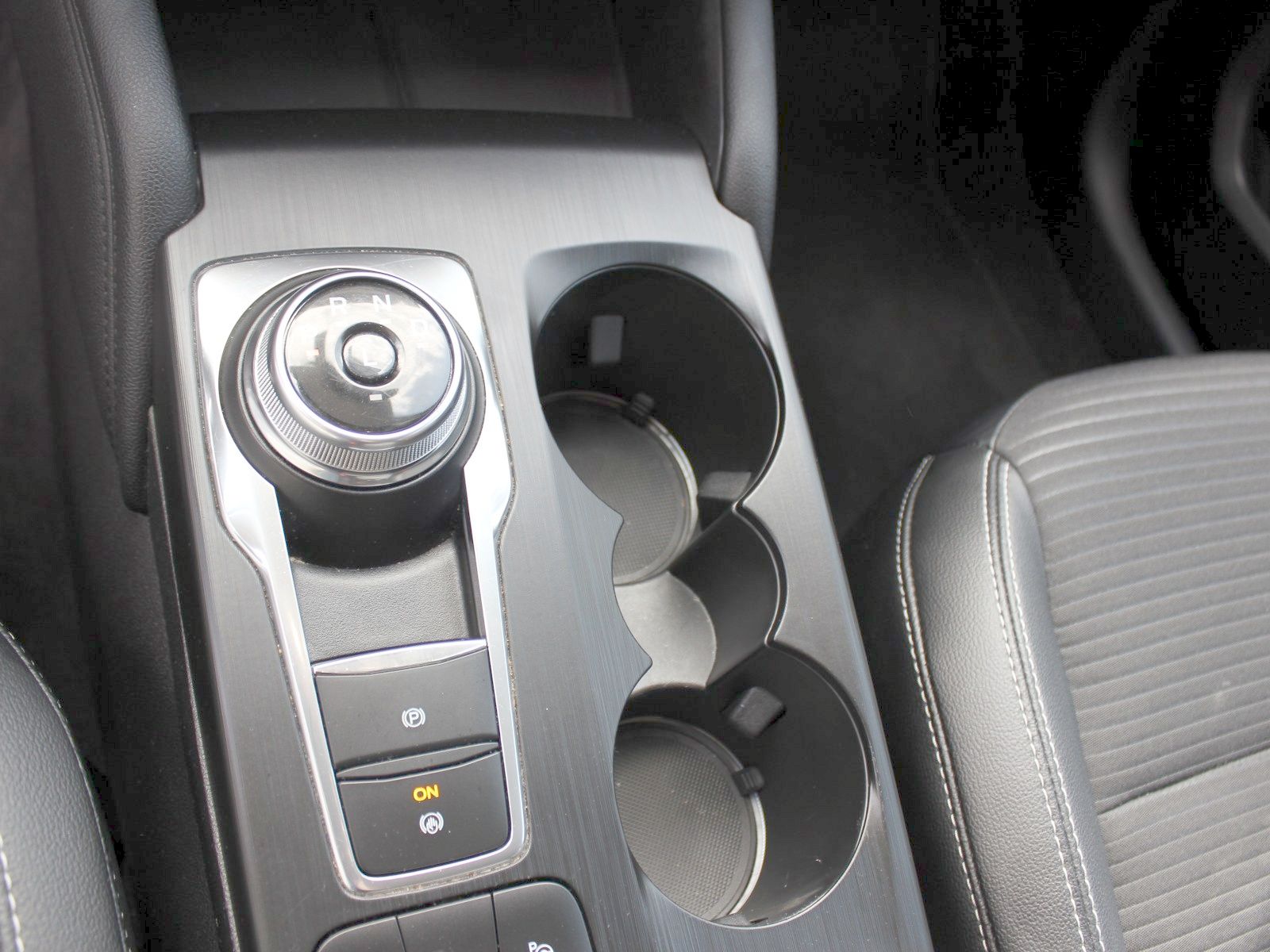Fahrzeugabbildung Ford Kuga Plug-In Hybrid Titanium X 2,5 Duratec