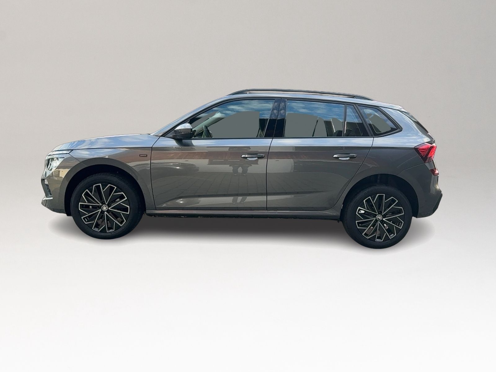 Kamiq 1.0 TSI Drive, 17" Alu, flat floor, LED, G