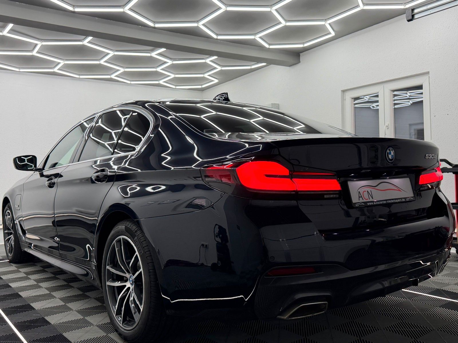 Fahrzeugabbildung BMW 530 e M SPORT/LED/HuD/LIVE COCKPIT+/19% MwSt.