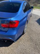 BMW 335i - - BMW 335: Limousine, 335i