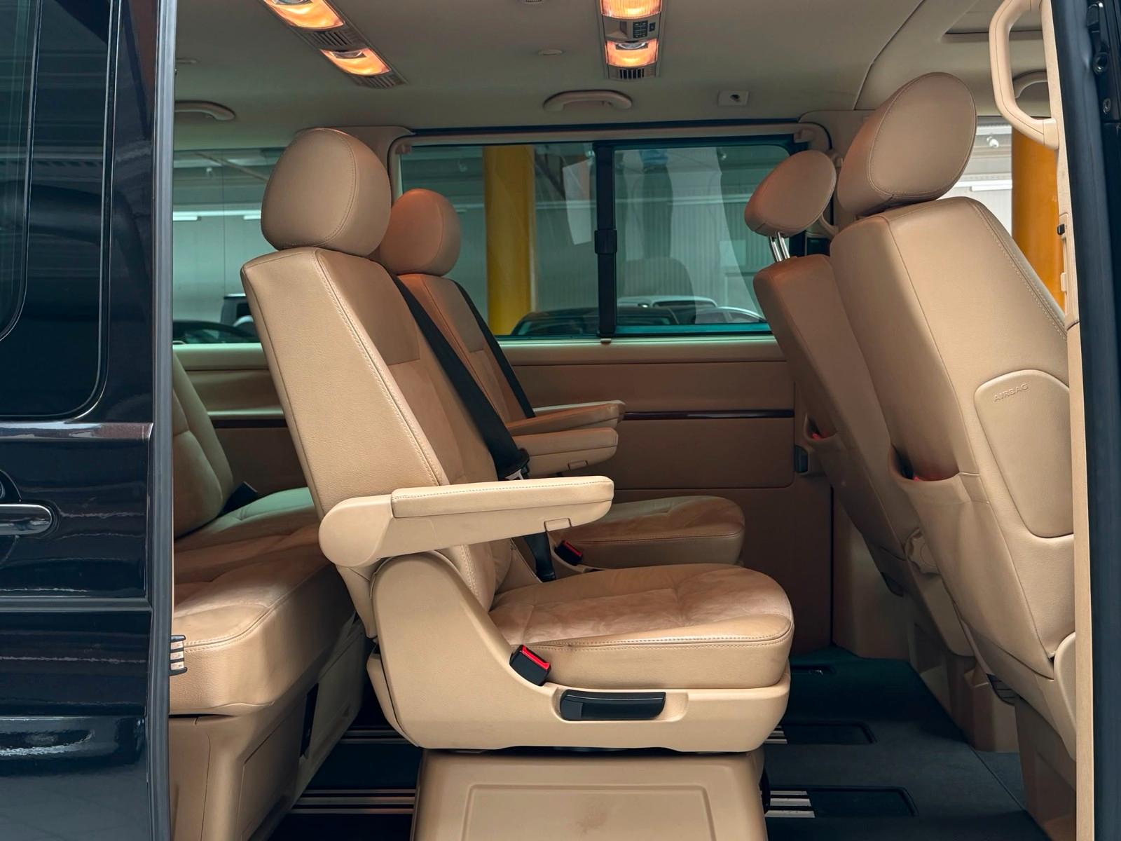 VOLKSWAGEN T5 MULTIVAN HIGHLINE 3.2 V6 235ch 4MOTION - GPL - TOIT PANORAMIQUE - PORTES ÉLECTRIQUES - GPS - CUIR/ALCANTARA