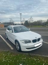 BMW 120i - Automatik - BMW 120 aus 2007: 120i