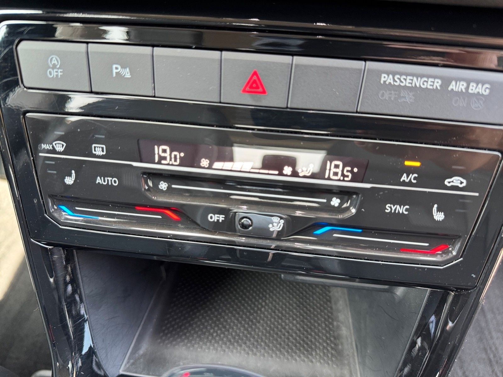 Fahrzeugabbildung Volkswagen T-Cross Style 1.5 TSI