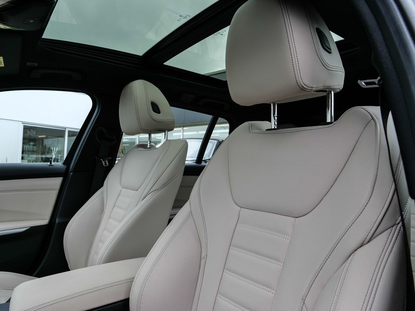BMW 318 - Bild 9