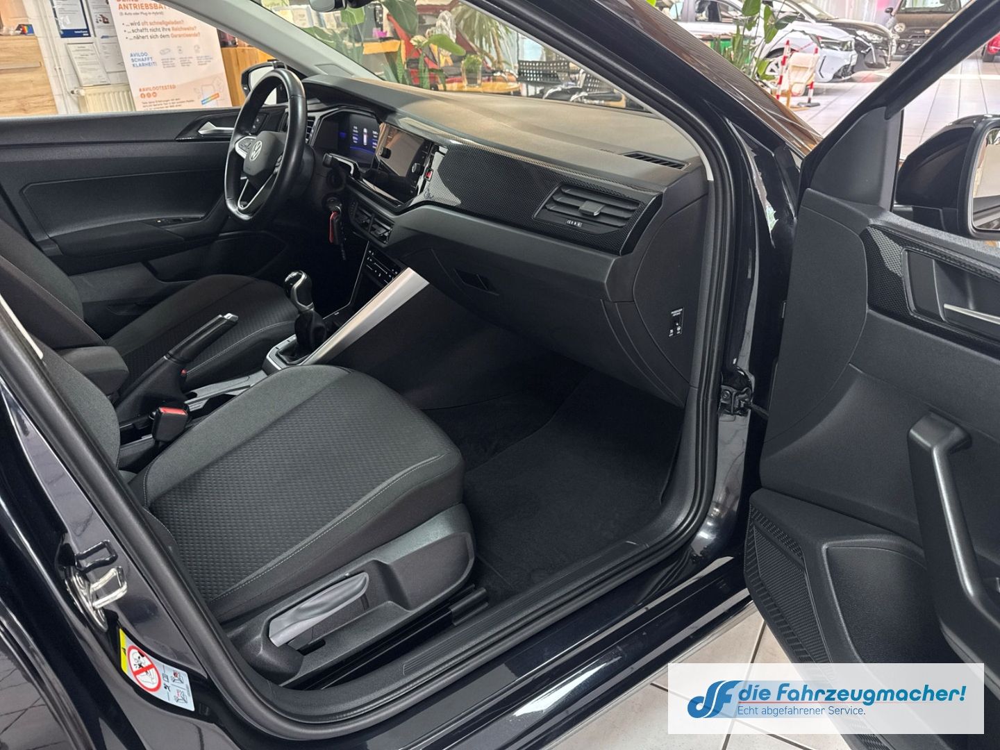 Fahrzeugabbildung Volkswagen Polo VI Life Digitales Cockpit LED Dyn. Kurvenli