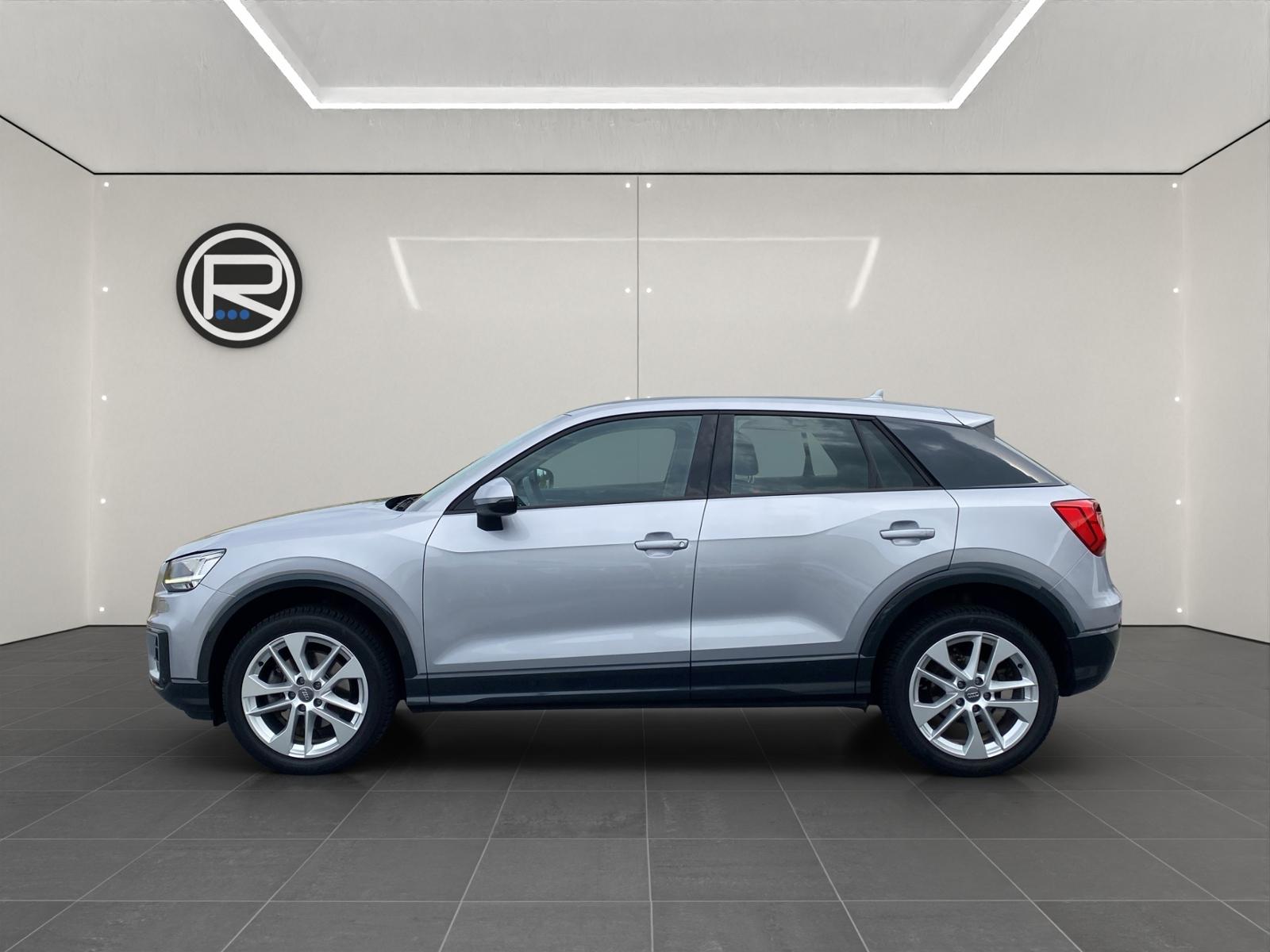 Audi Q2 1.4 TFSI sport *AHK KAMERA SHZ*