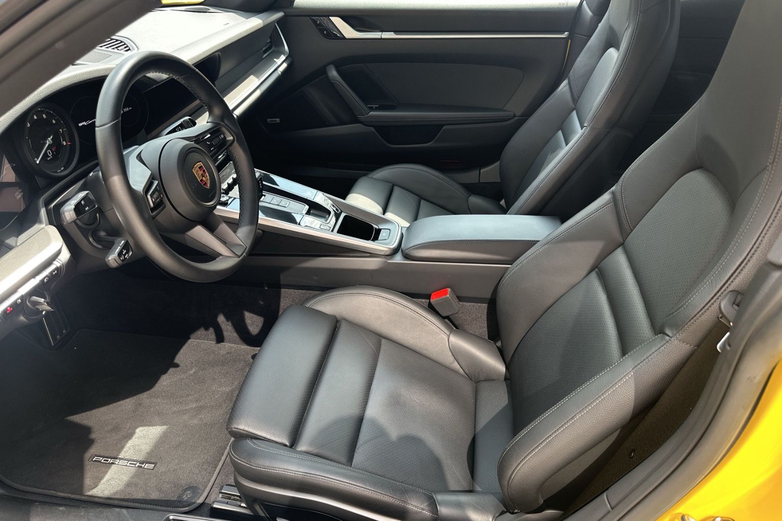 Fahrzeugabbildung Porsche 992 Carrera S*Aerokit*SportDesign*Carbon*Bose