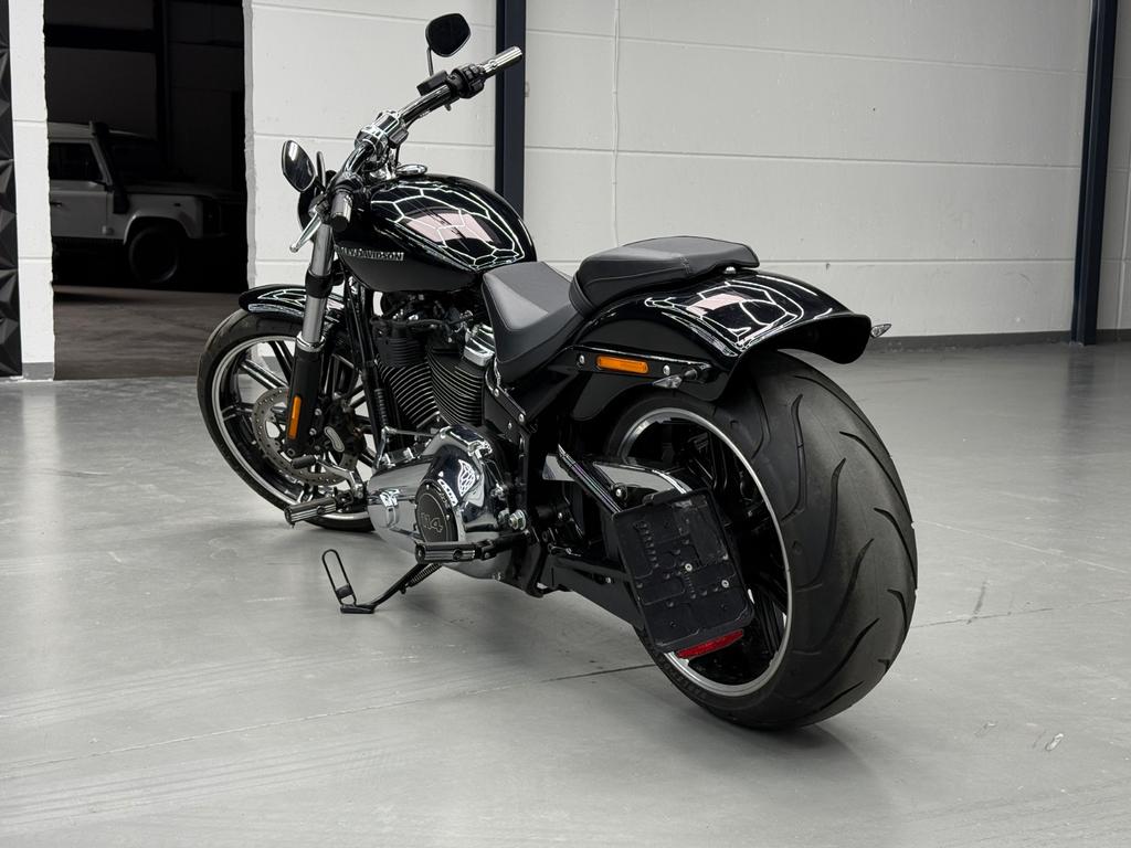 Harley-Davidson Breakout 114, Foto 12 von 24