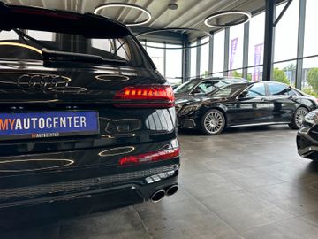 Audi SQ7*MATRIX*1.HAND*TÜV-NEU*AHK*PANO*ALCANTARA*