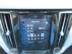 Fahrzeugabbildung Volvo V60 Kombi T4 Momentum Pro NAVI/LED/AHK/PDC+CAM
