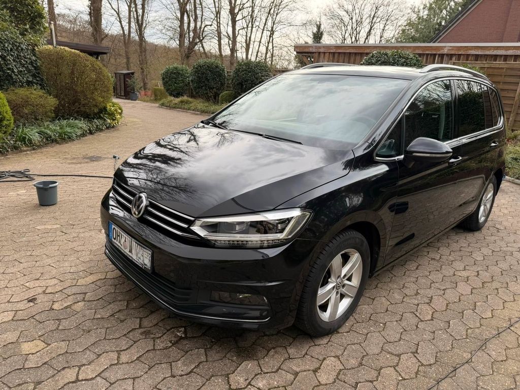 Image of Volkswagen Touran