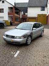 Audi A4 b5 Avant 1.8 ADR immo off - Audi A4 aus 1996: Kombi