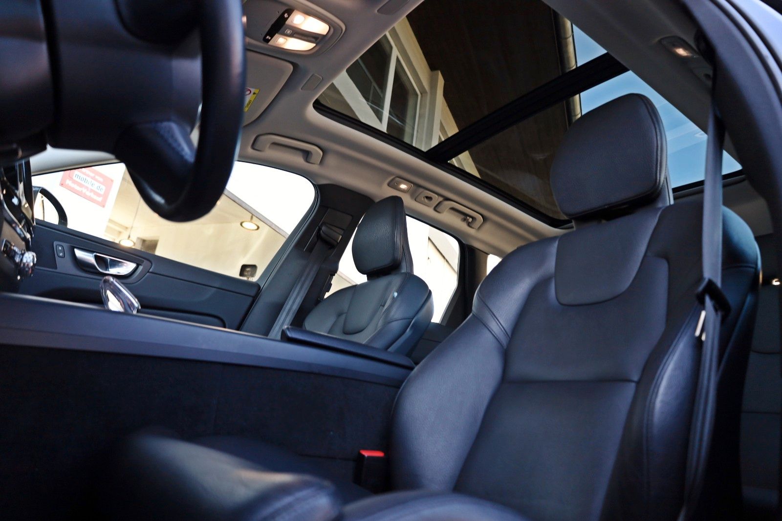 Fahrzeugabbildung Volvo XC60 T6 AWD Inscription,Leder,Navi,ACC,Panorama